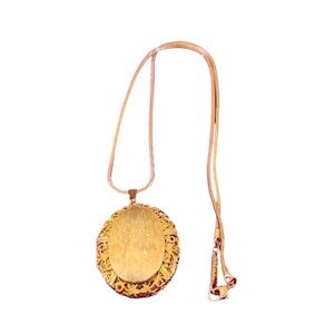 Vintage Elegant Gold Locket Pendant Necklace